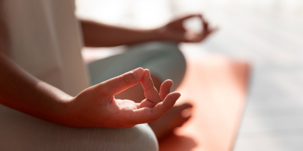 Beneficios de practicar yoga